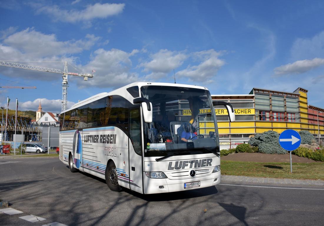 Mercedes Tourismo von Lftner Reisen aus sterreich 10/2017 in Krems.