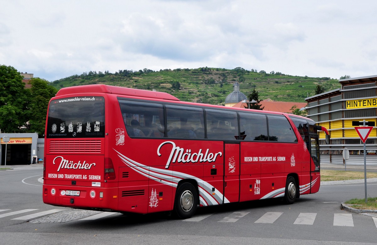 Mercedes Tourismo von Mchler aus der Schweiz in Krems gesehen.