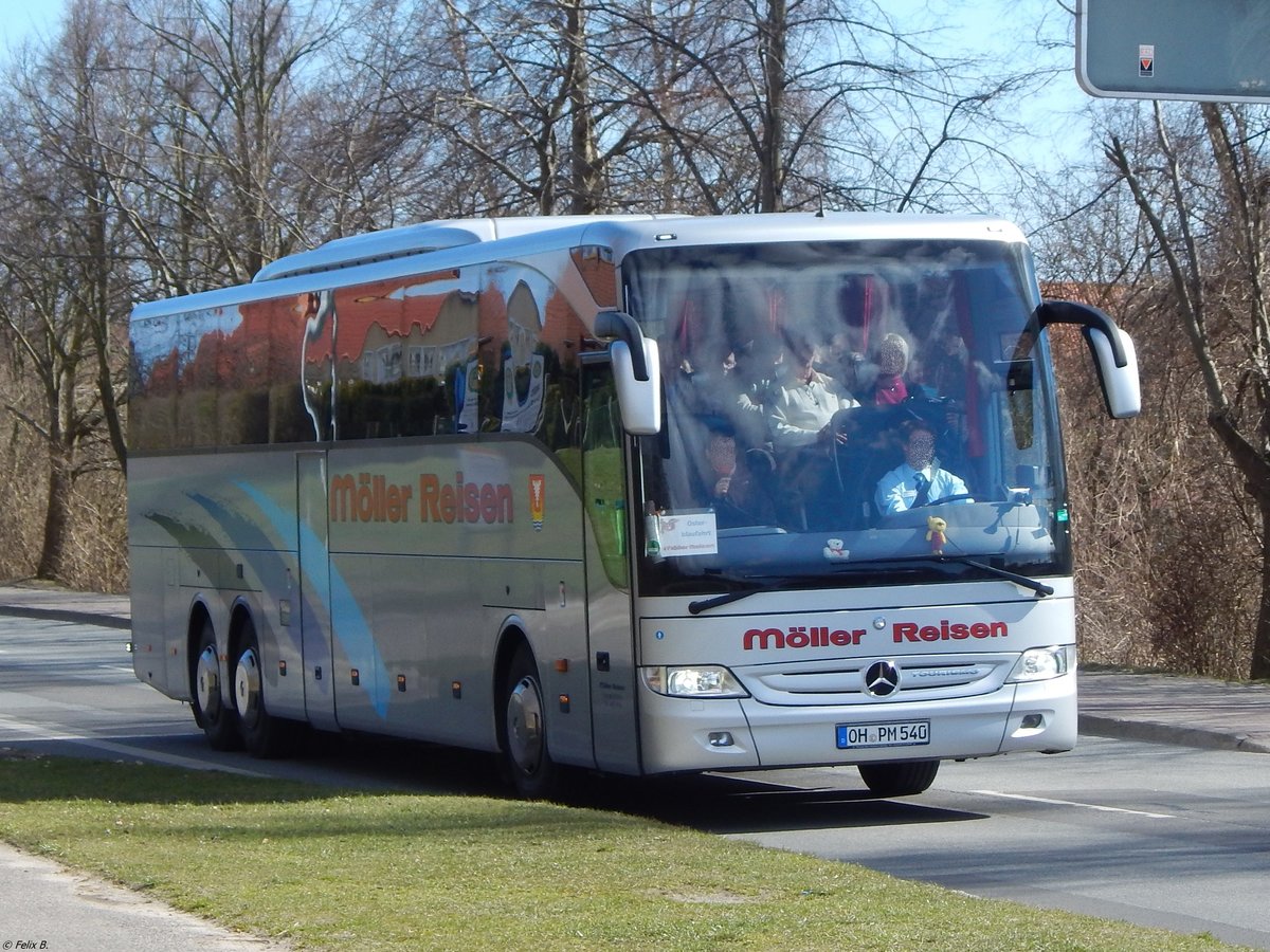 Mercedes Tourismo von Möller Reisen aus Deutschland in Sassnitz.