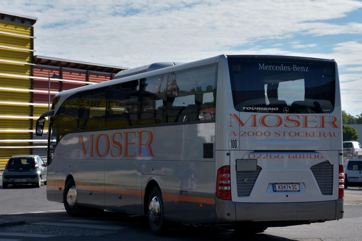 Mercedes Tourismo von MOSER Reisen aus sterreich 06/2017 in Krems.