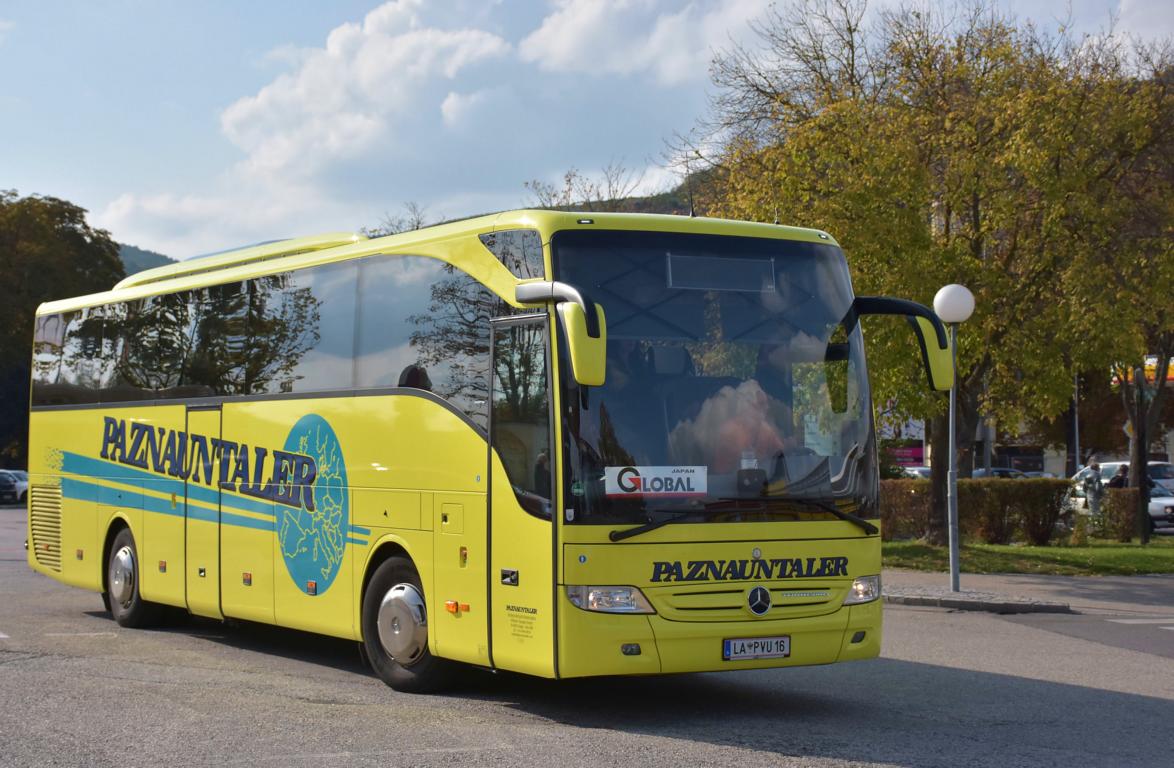 Mercedes Tourismo von Paznauntaler Reisen aus sterreich 09/2017 in Krems.