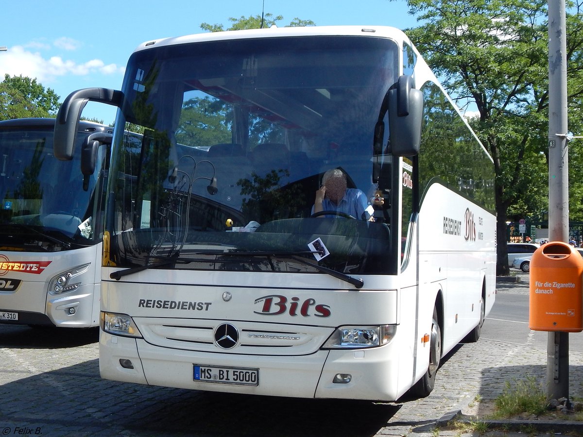 Mercedes Tourismo von Reisedienst Bils aus Deutschland in Berlin.