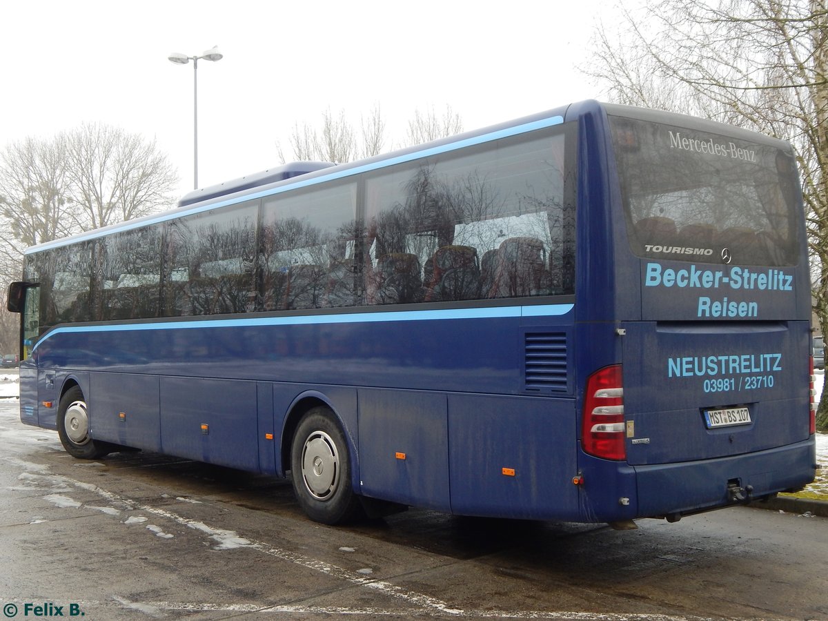 Mercedes Tourismo RH von Becker-Strelitz-Reisen aus Deutschland in Neubrandenburg. 