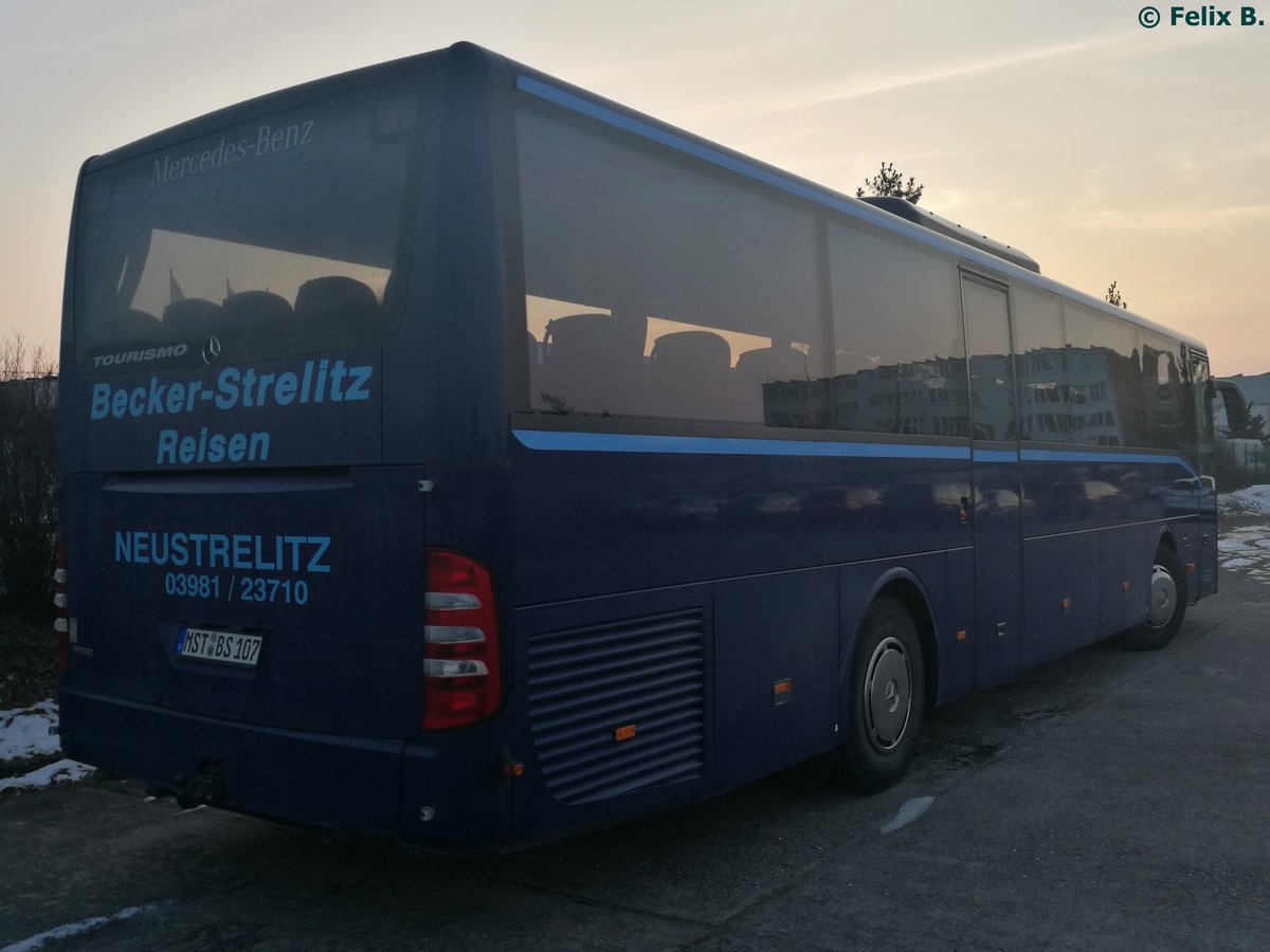 Mercedes Tourismo RH von Becker-Strelitz-Reisen aus Deutschland in Neubrandenburg.
