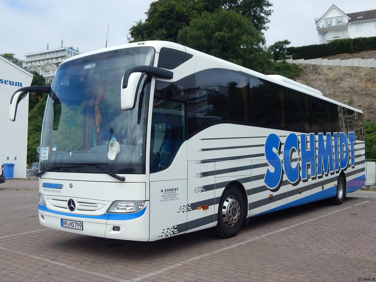 Mercedes Tourismo von Schmidt aus Deutschland im Stadthafen Sassnitz.