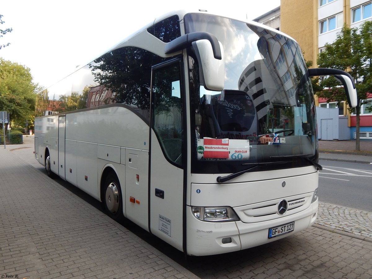 Mercedes Tourismo von Skan-Tours aus Deutschland in Neubrandenburg.