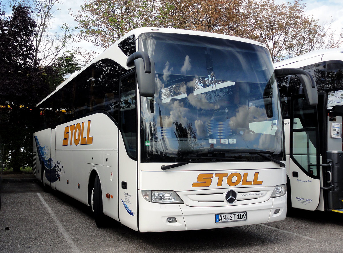 Mercedes Tourismo von Stoll Reisen aus der BRD in Krems gesehen.