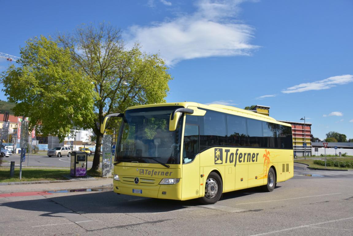 Mercedes Tourismo von Taferner Reisen aus Italien 2017 in Krems.