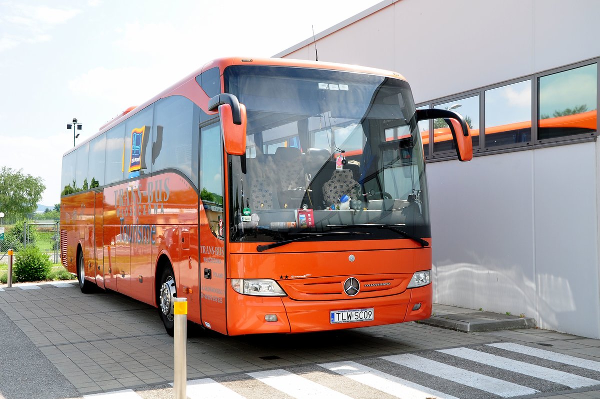 Mercedes Tourismo von Trans Bus aus Polen in Krems gesehen.