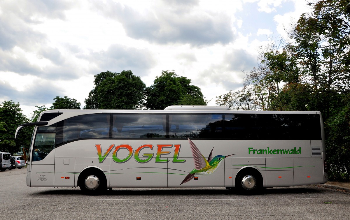 Mercedes Tourismo von VOGEL Reisen aus der BRD in Krems.