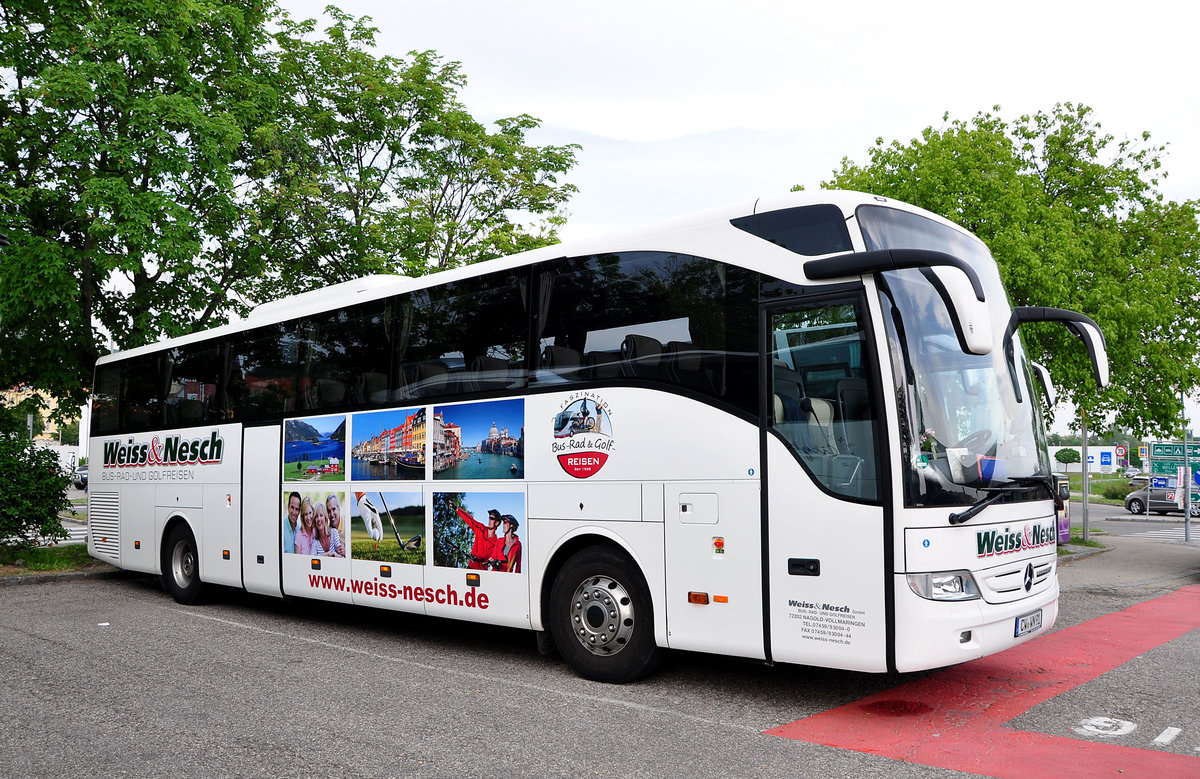 Mercedes Tourismo von Weiss & Nesch Reisen aus der BRD in Krems gesehen.