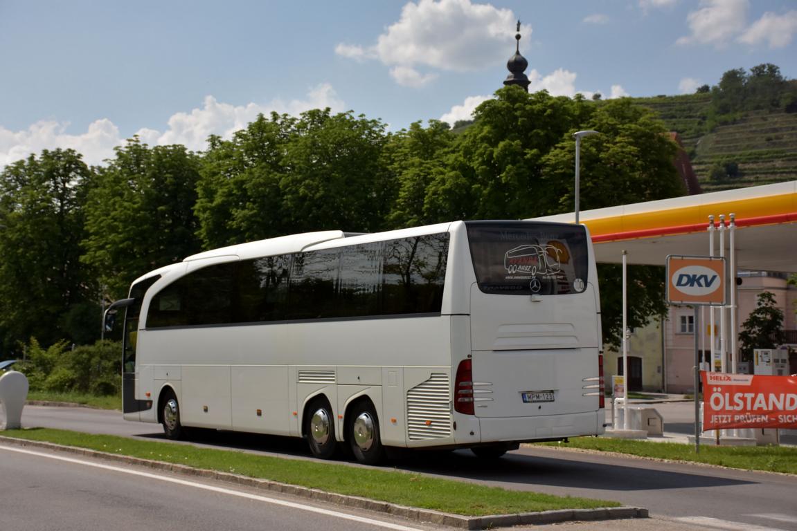 Mercedes Travego von Avandabusz aus Ungarn 2018 in Krems.