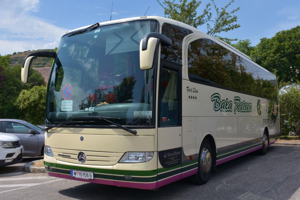 Mercedes Travego von Bata Reisen aus Wien 06/2017 in Krems.