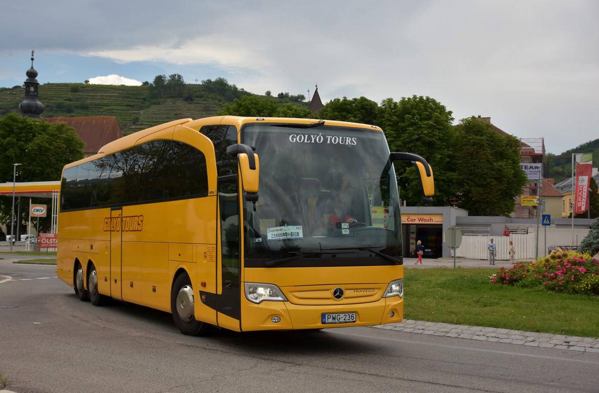 Mercedes Travego von Goly Tours aus Ungarn 2018 in Krems.