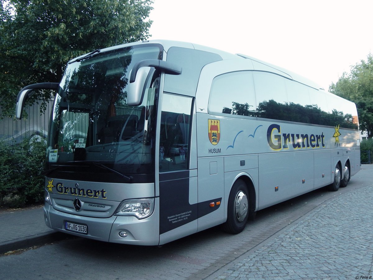 Mercedes Travego von Grunert aus Deutschland in Neubrandenburg.