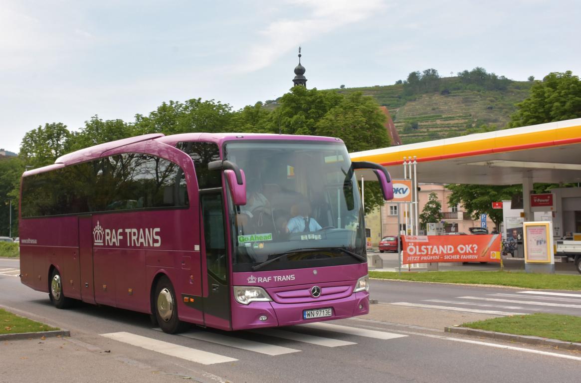 Mercedes Travego von Raf Trans aus PL 2018 in Krems gesehen.