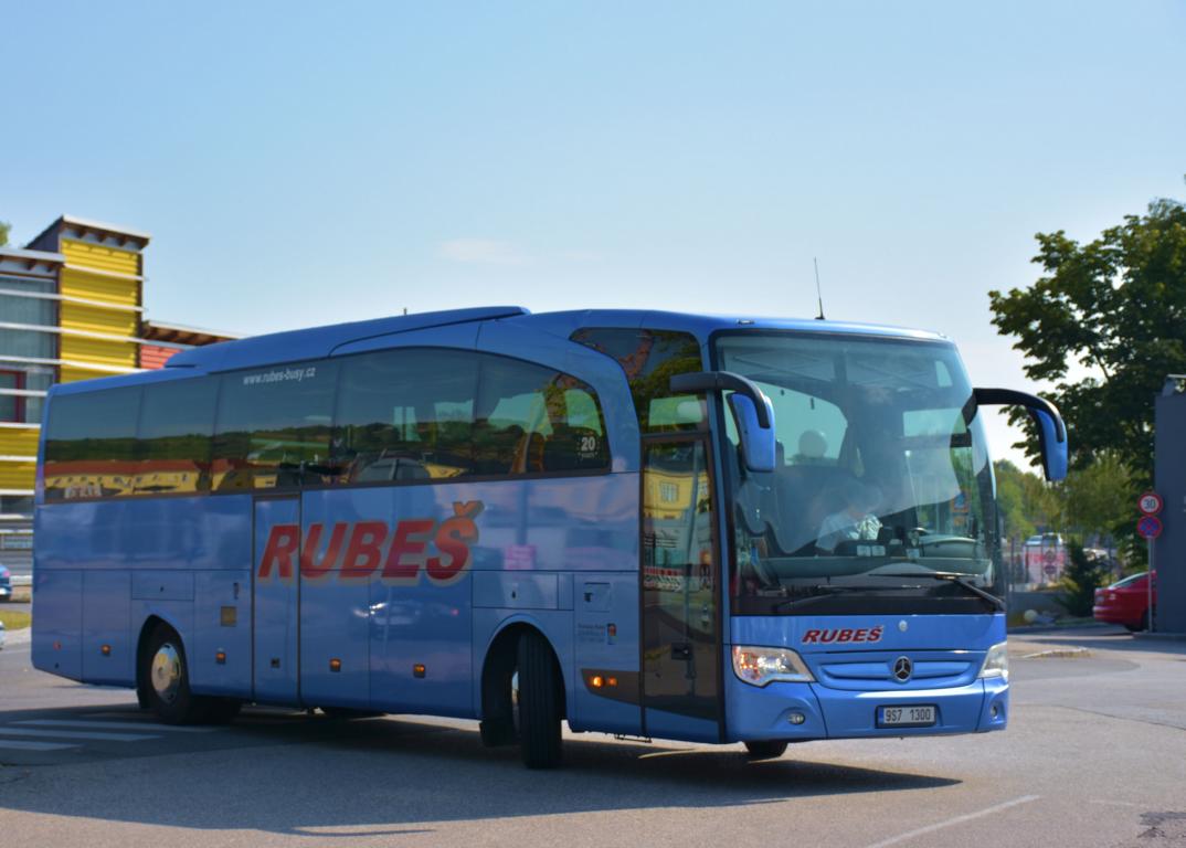 Mercedes Travego von Rubes Reisen aus der CZ 2017 in Krems. 