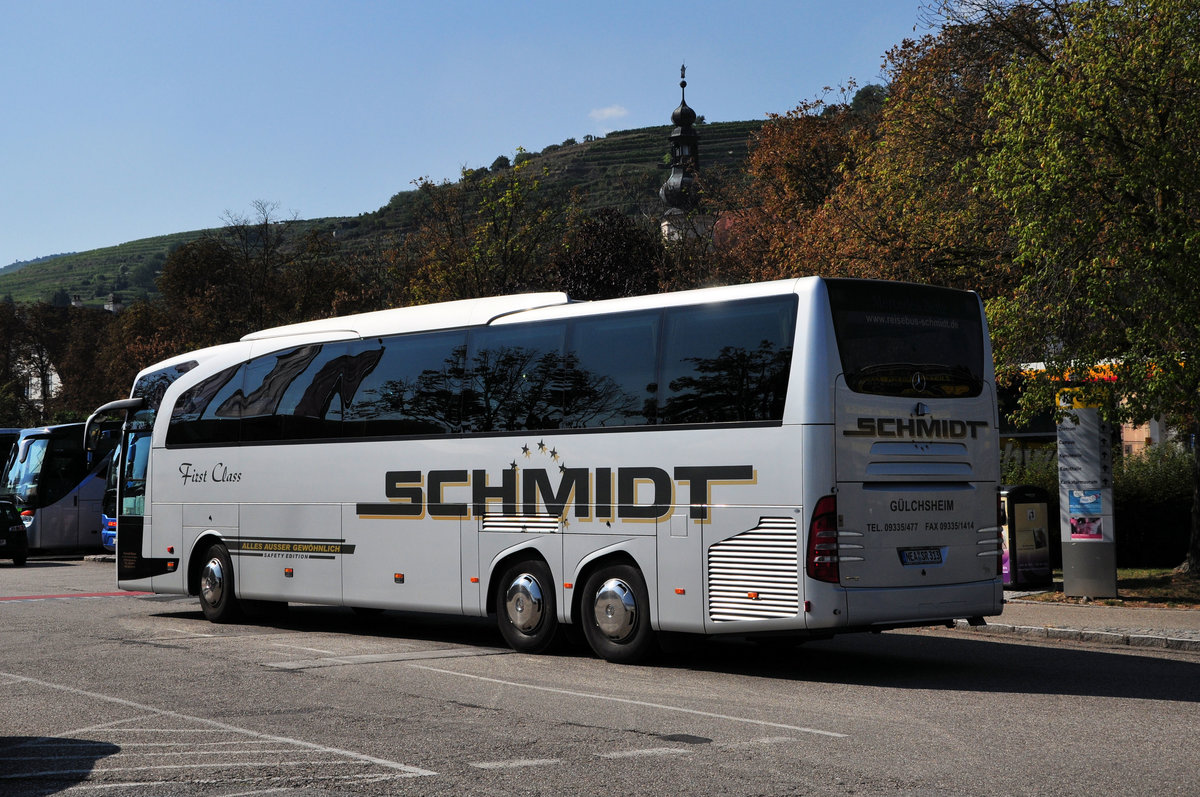 Mercedes Travego von Schmidt Reisen aus der BRD in Krems.