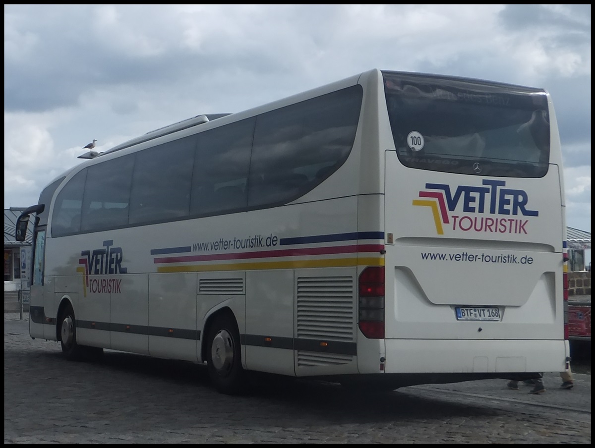 Mercedes Travego von Vetter Touristik aus Deutschland im Stadthafen Sassnitz.