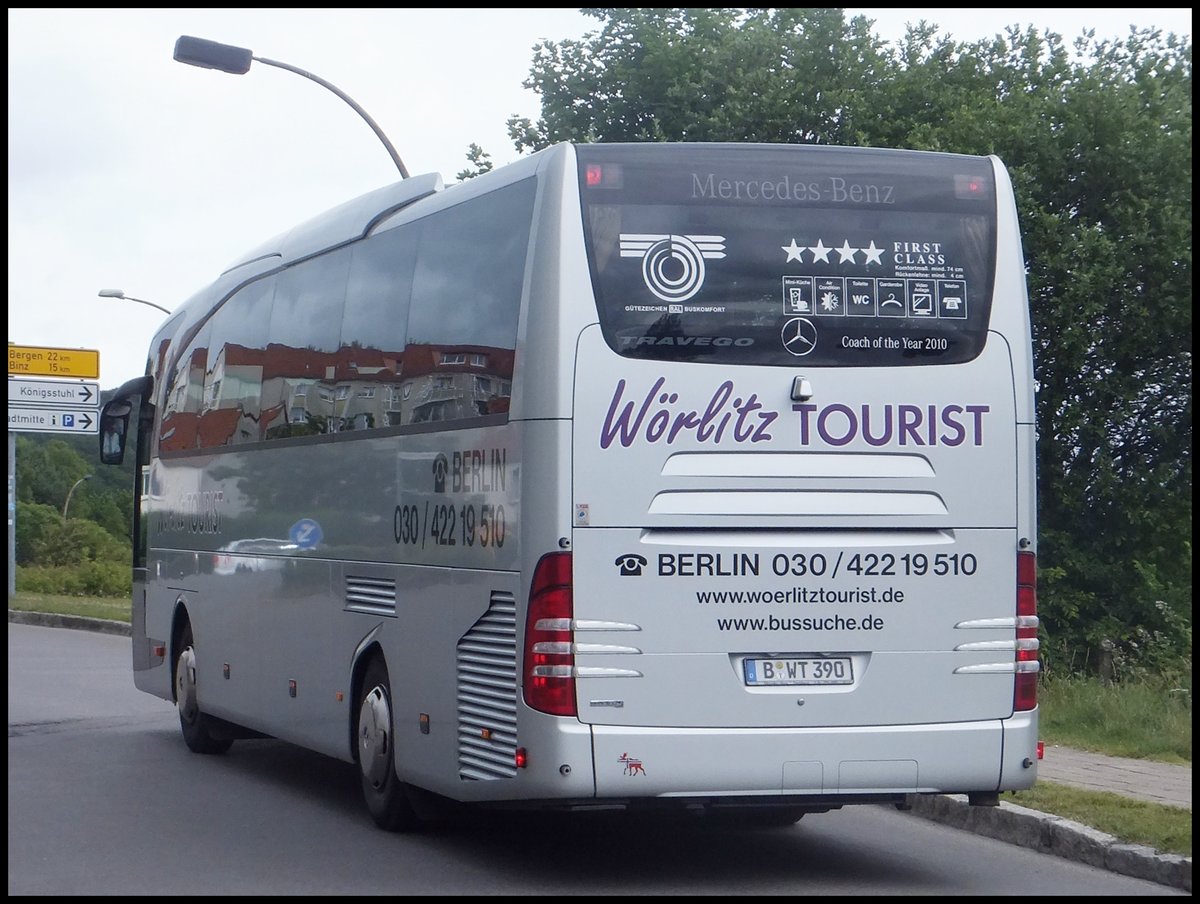 Mercedes Travego von Wörlitz Tourist aus Deutschland im Stadthafen Sassnitz. 
