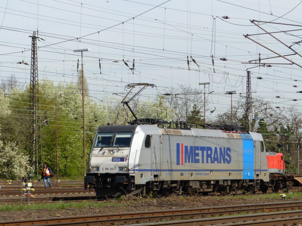 Metrans Lok 186 291-1 G�terbahnhof Oberhausen West 31-03-2017.

Metrans loc 186 291-1 goederenstation Oberhausen West 31-03-2017.