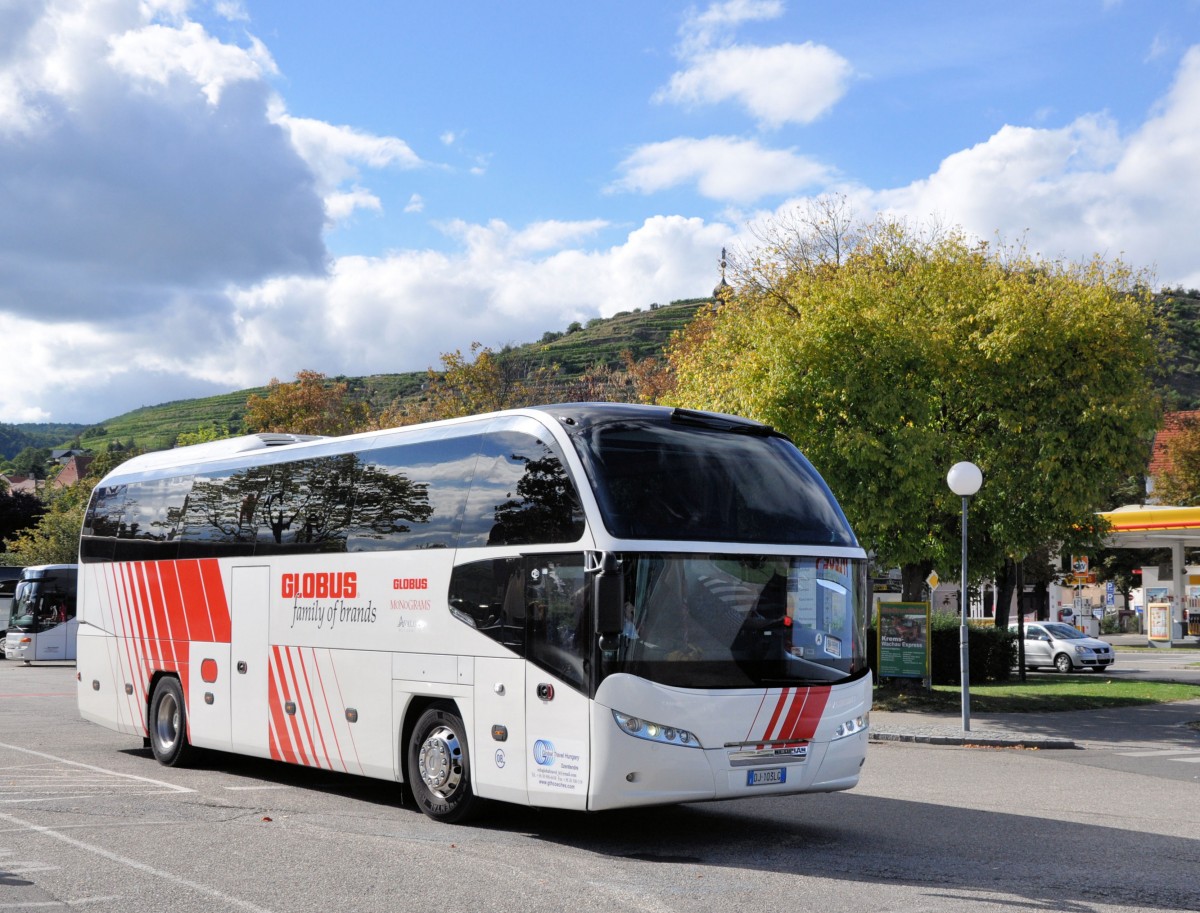Neoplan Cityliner aus Italien im September 2013 in Krems.