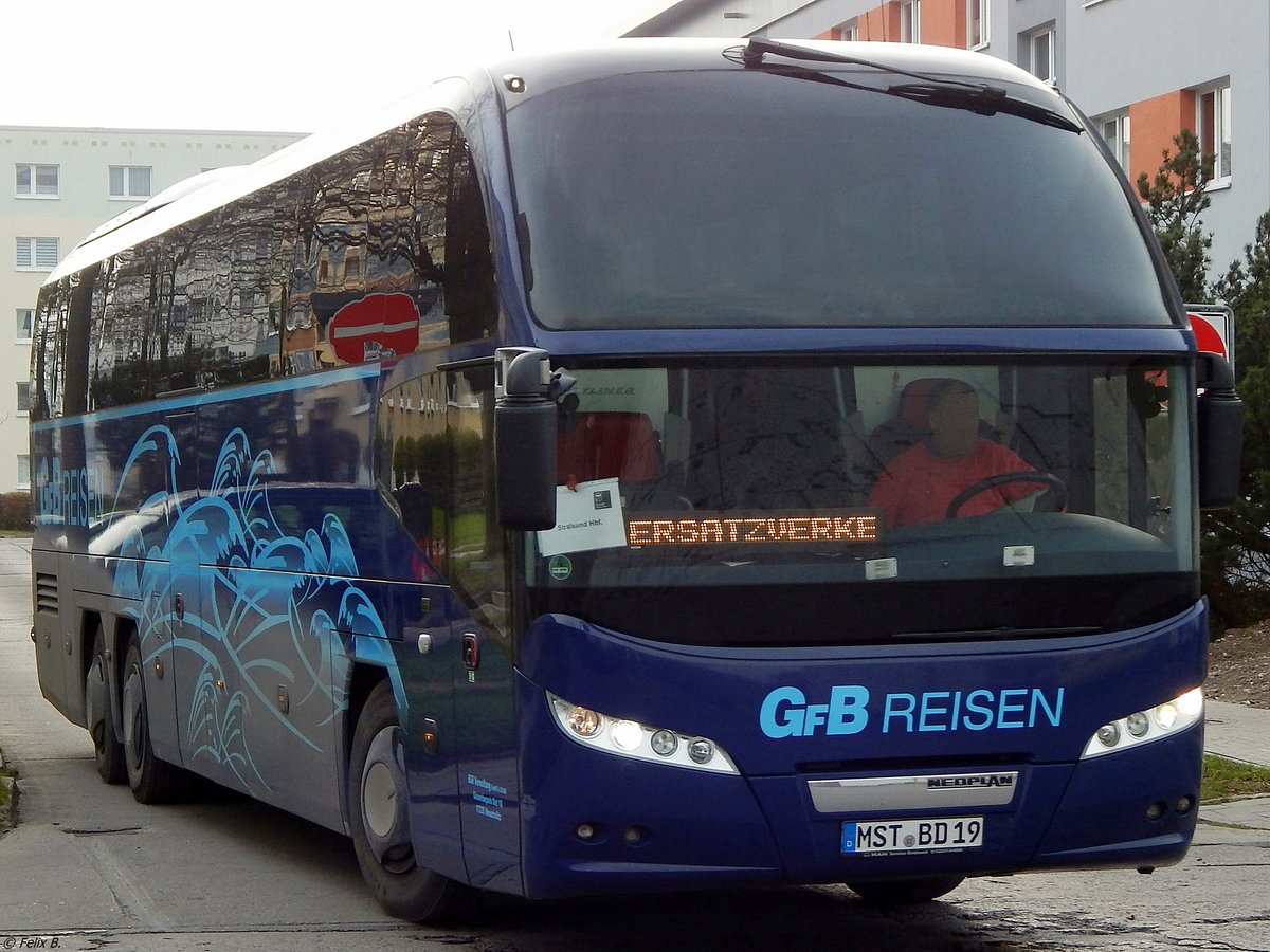 Neoplan Cityliner von GFB-Reisen aus Deutschland in Sassnitz.
