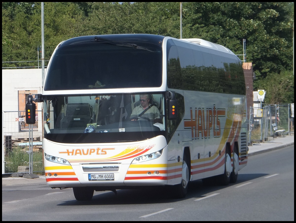 Neoplan Cityliner von Haupts aus Deutschland in Sassnitz.