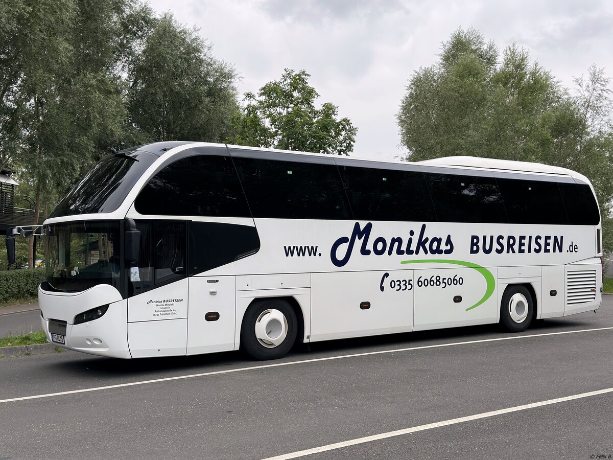 Neoplan Cityliner von Monikas Busreisen aus Deutschland in Plau am See.