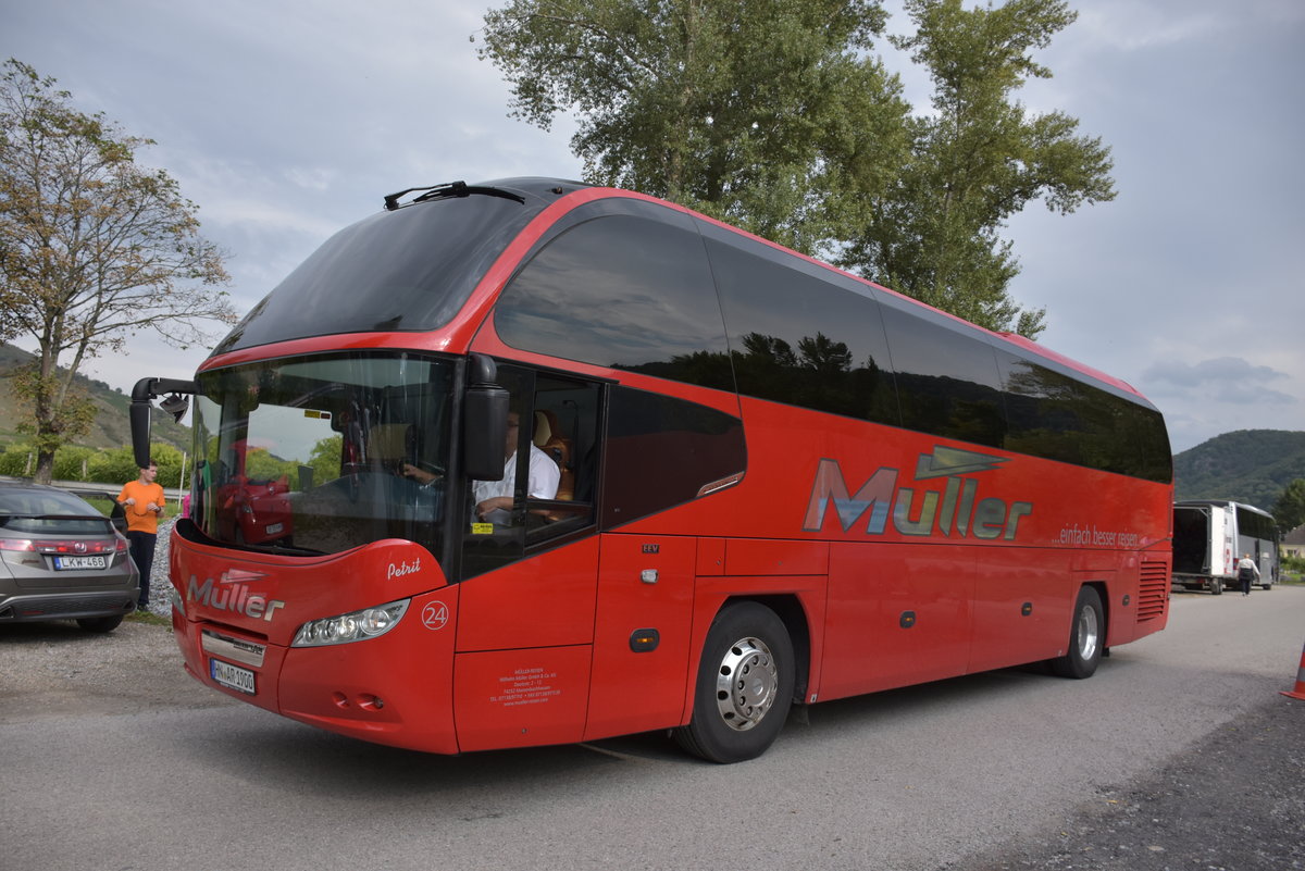 Neoplan Cityliner von Mller Reisen aus der BRD 09/2017 bei Krems gesehen.