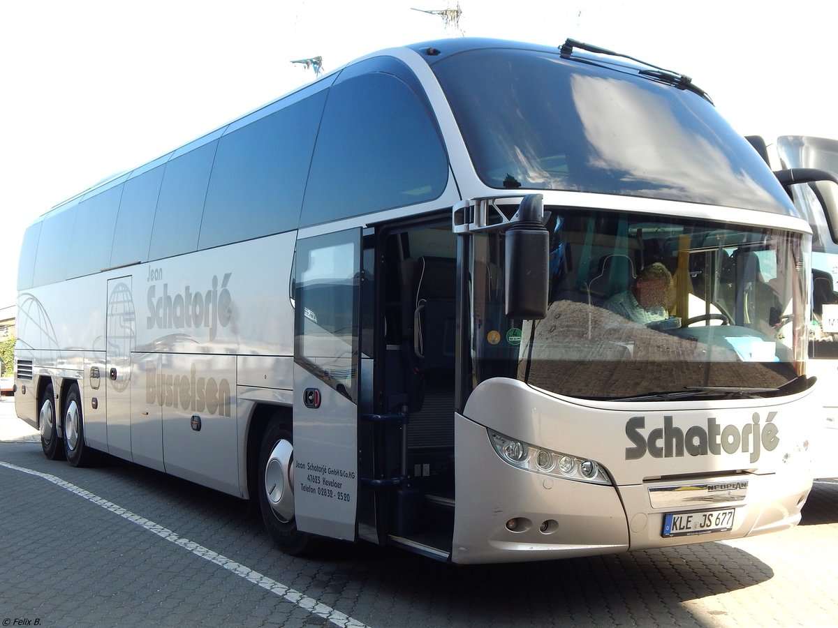 Neoplan Cityliner von Schatorjé aus Deutschland in Stralsund.
