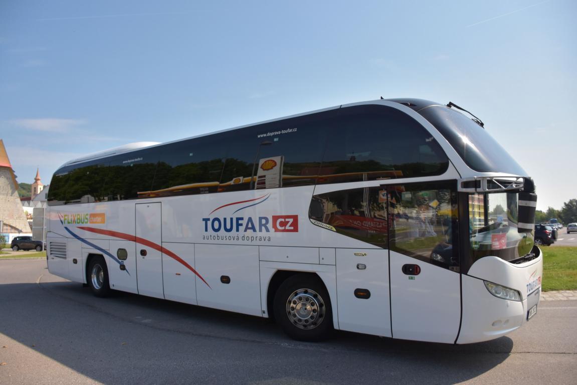 Neoplan Cityliner von Toufar Reisen aus der CZ 2018 in Krems.