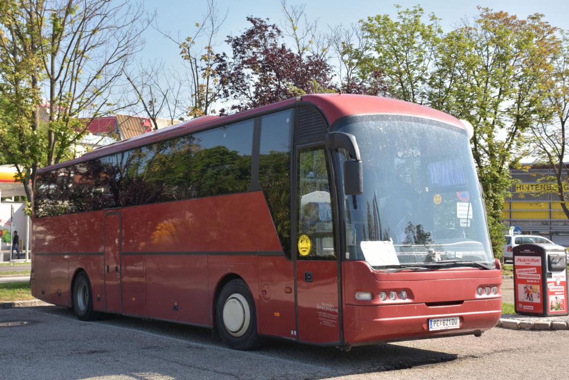 Neoplan Euroliner von Ganzberger Reisen aus Österreich im Mai 2018 in Krems.
