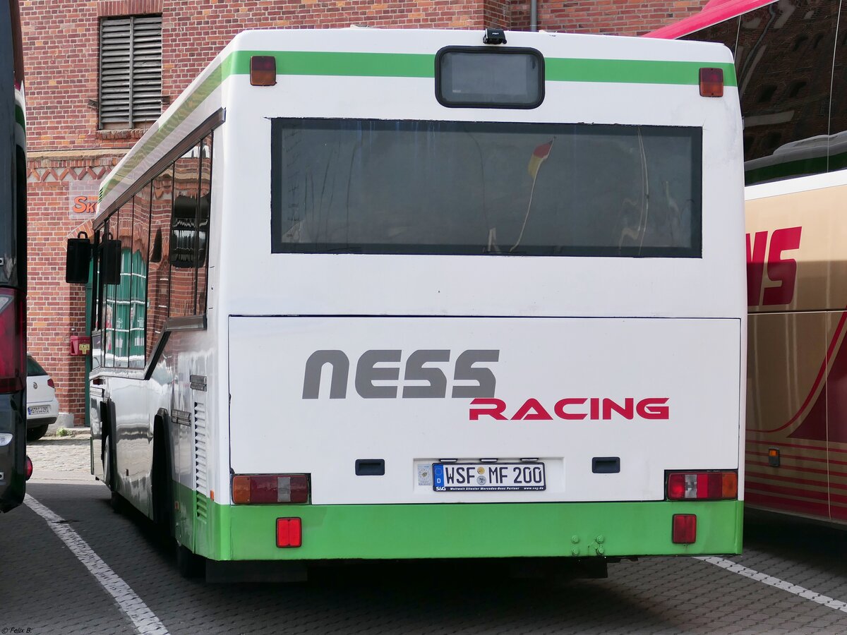 Neoplan N4011 NF als Wohnbus aus Deutschland (ex Autobus Sachsen C-AS 254) in Stralsund.