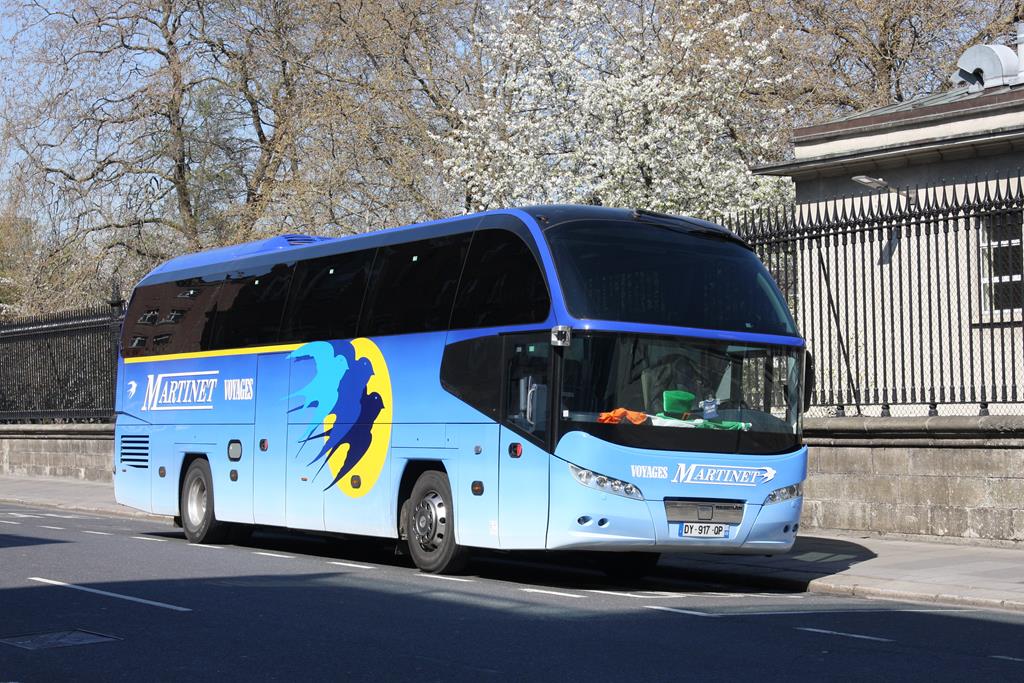 Neoplan Reisebus der Fa. Martinet Reisen am 8.4.2017 in Dublin in Irland.