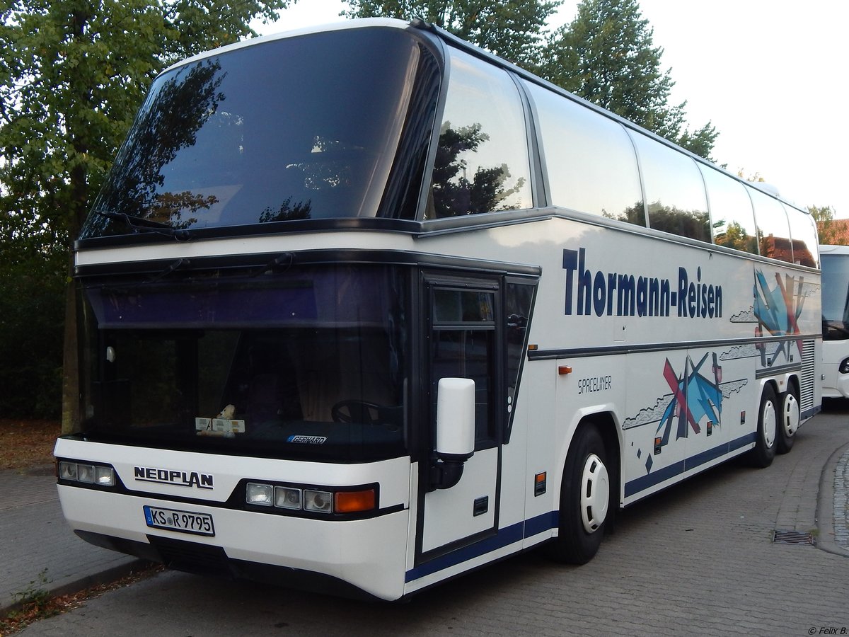 Neoplan Spaceliner von Pakull-Thormann Reisen aus Deutschland in Neubrandenburg.