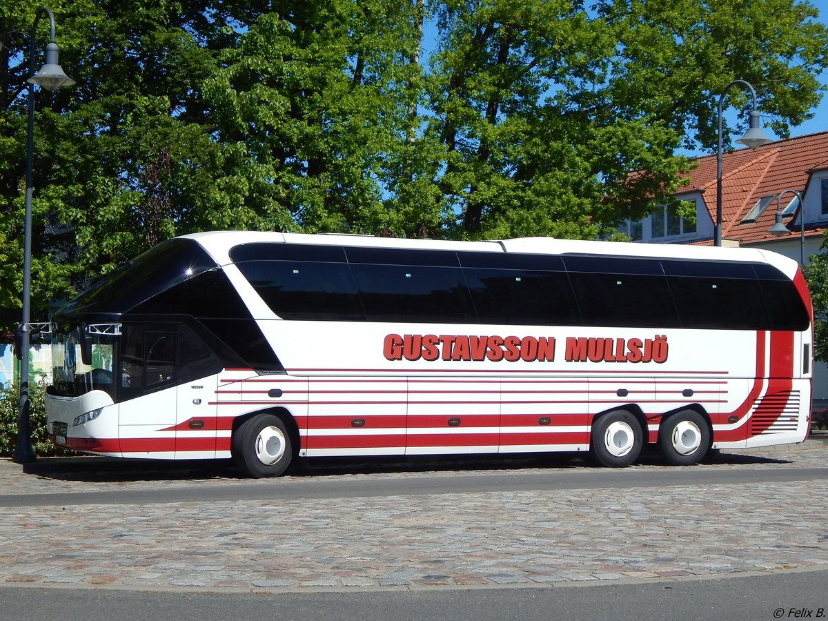 Neoplan Starliner von Gustavssons Busstrafik aus Schweden in Binz.