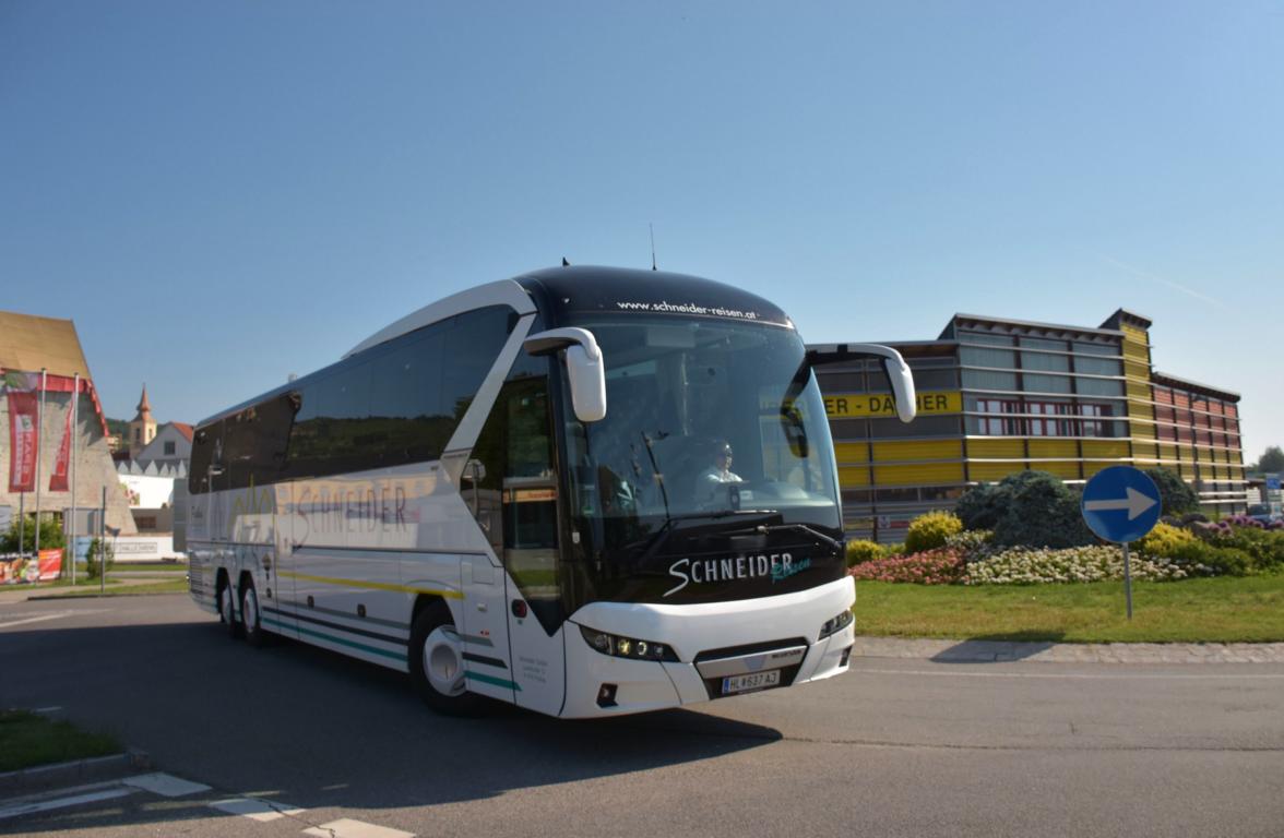 Neoplan Tourliner von Schneider Reisen aus sterreich 2018 in Krems.