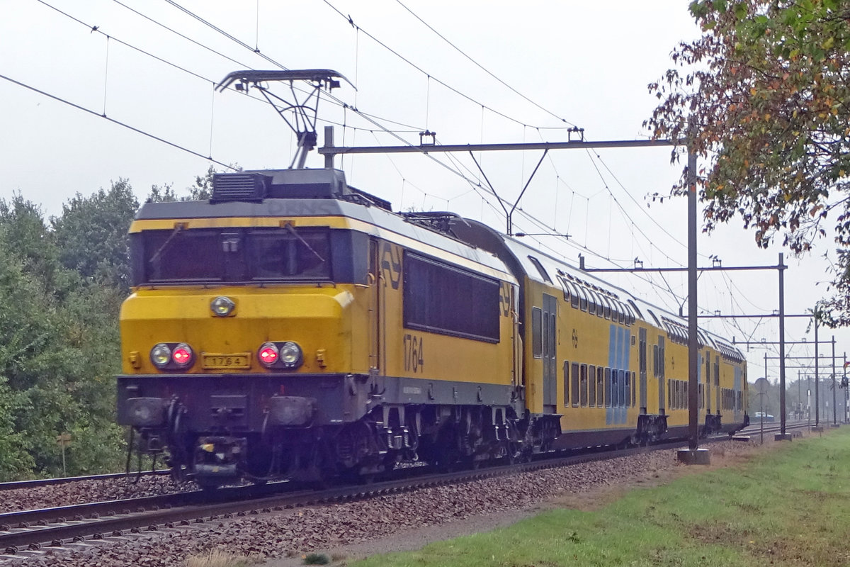 NS 1764 schiebt in vermütlich deren letzten Einsatzjahr ein RB aus Wijchen am 4 Oktober 2019. 