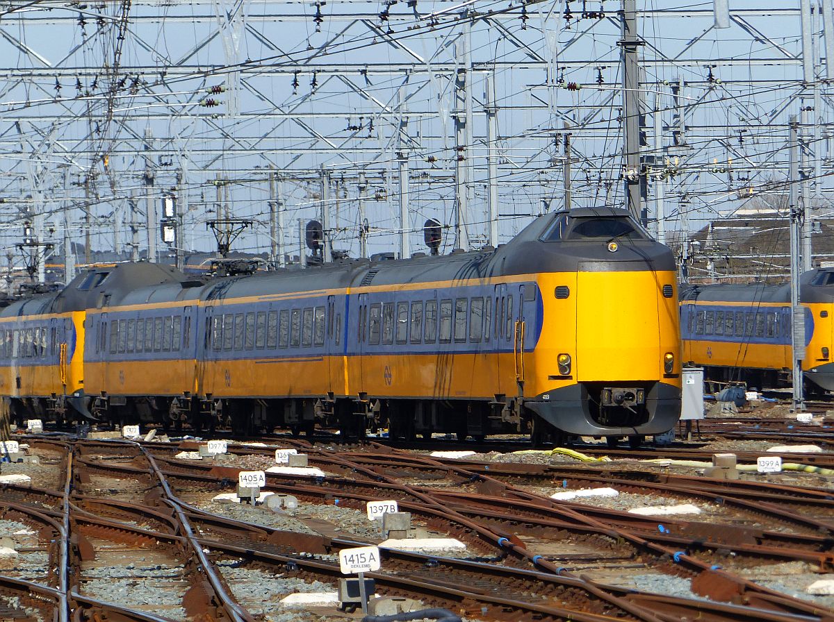 NS ICM-III TW 4013 Utrecht Centraal Station 01-04-2016.

NS ICM-III treinstel 4013 Utrecht CS 01-04-2016.