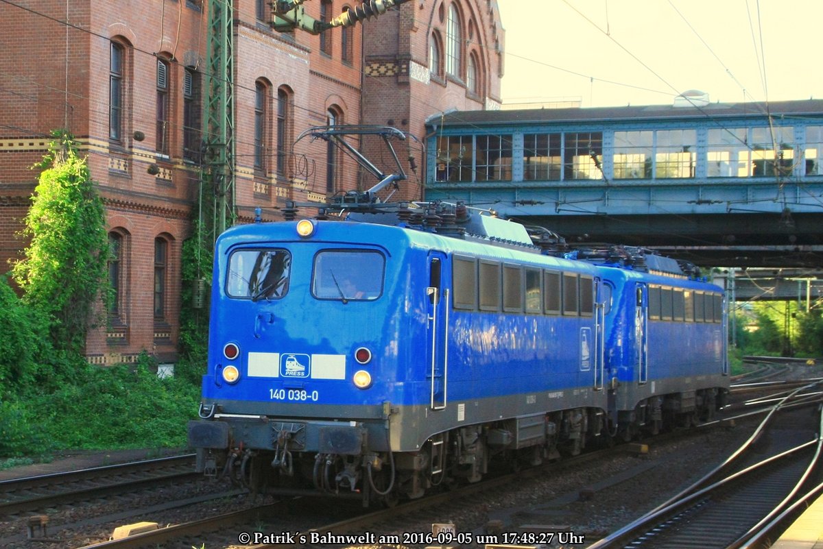 PRESS 140 028 und PRESS 140 047 als Lokzug am 05.09.2016 in Hamburg-Harburg - 
Beide sind für Metrans im Einsatz