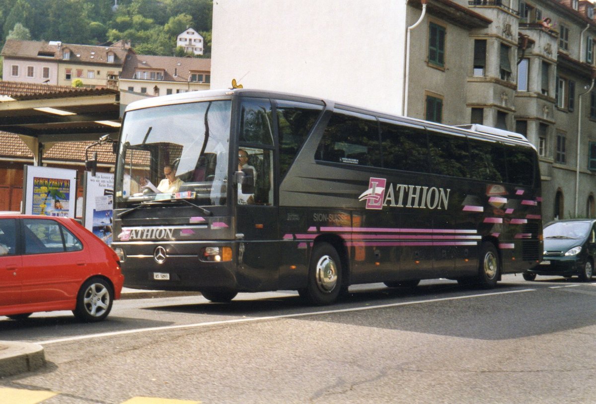 (R 2409) - Aus dem Archiv: Lathion, Sion - Nr. 41/VS 5093 - Mercedes am 27. Juni 2003 in Biel