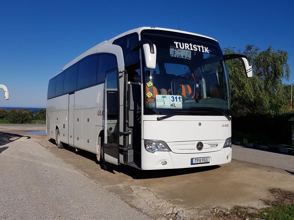 Reisebus Mercedes-Benz Travego am 9.1.2019 in Apostolos Andreas auf Nordzypern.