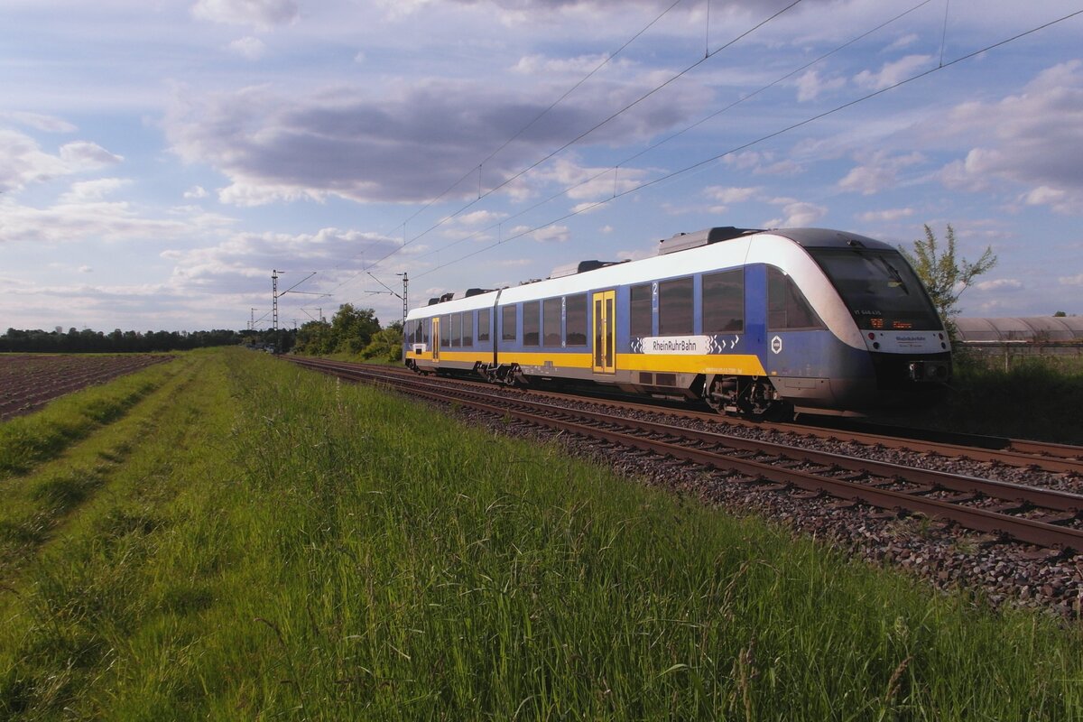 RRB 648 435 durchfahrt der Kaarster Broicherheide am 8 Mai 2025.