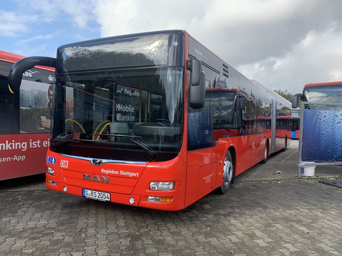 S-RS 2054 (Baujahr 2020) von DB Regiobus Stuttgart steht am 18.10.2020 in Aalen.