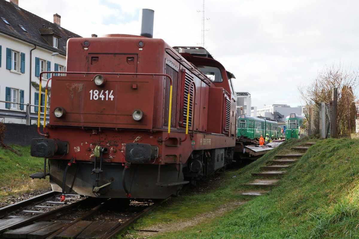 
SBB: Die Bm 4/4 18414 wartete am 1. Februar 2016 in Basel Dreispitz auf ihren nchsten Einsatz.
Foto: Walter Ruetsch