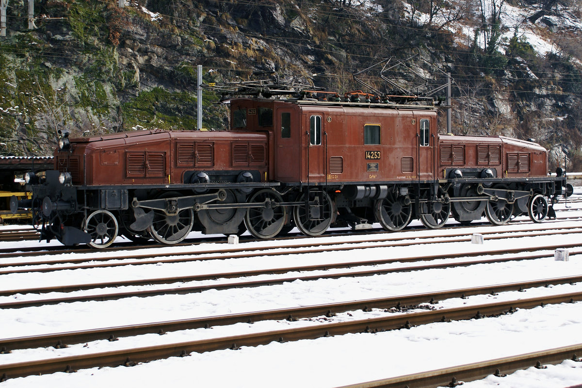 SBB HISTORIC Ce 6/8 II 14253 mit Baujahr 1920 in Biasca am 20. Januar 2009.
Foto: Walter Ruetsch 