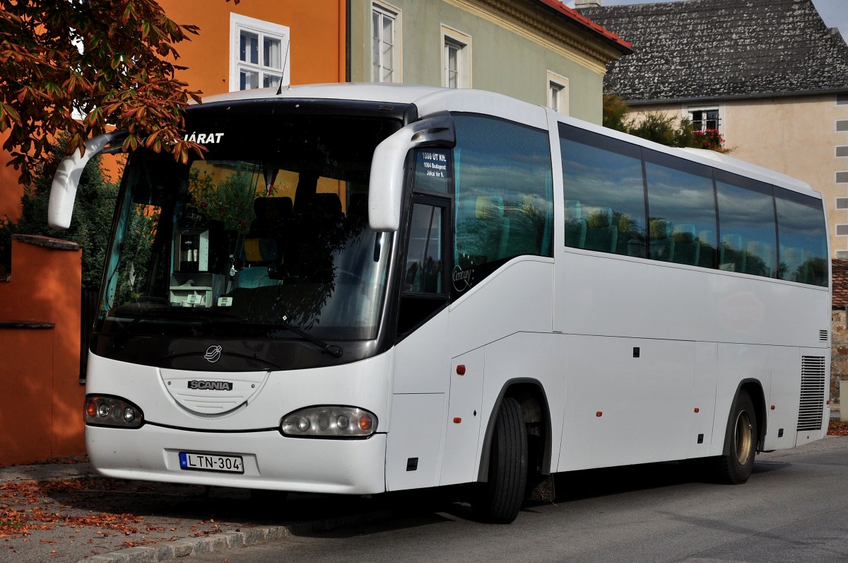 Scania Century aus Ungarn im Oktober 2013 in Krems.