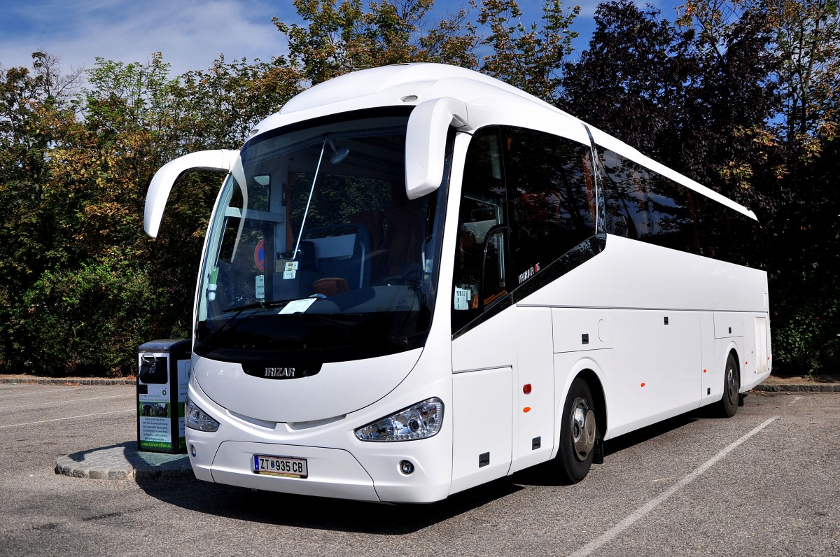 Scania Irizar i6 aus sterreich am 7.Juli 2014 in Krems gesehen.