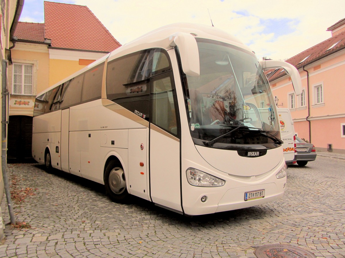 Scania Irizar I6 aus Zwettl/Niedersterreich am 22.10.2014 in Krems.